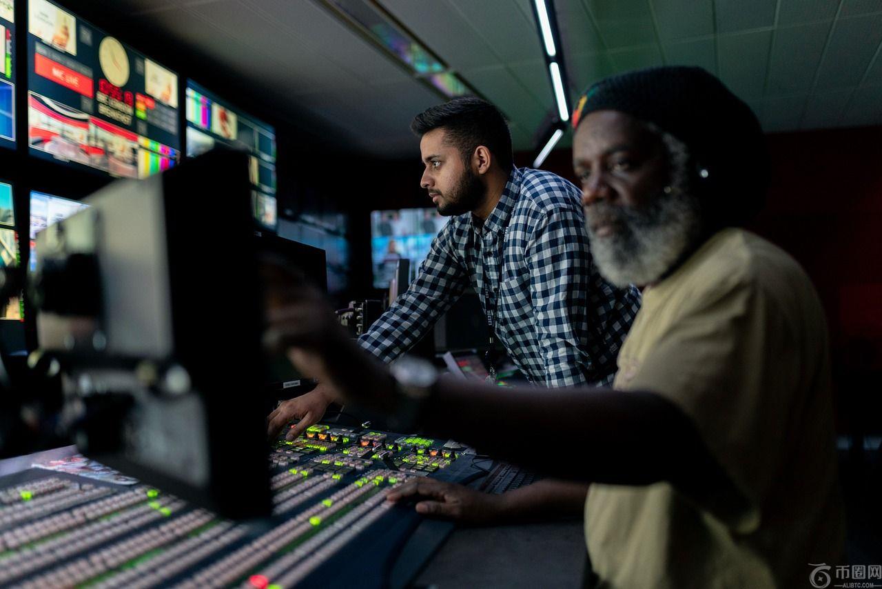 比特币上涨，XRP 重回 200 天平均水平，因美联储降息在即；“Mag 7”财报、特朗普-习近平峰会备受关注