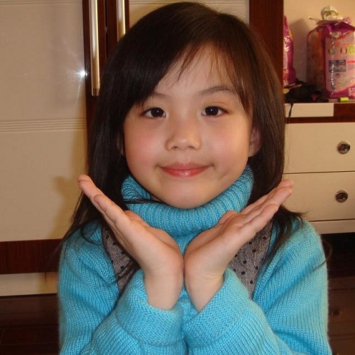 国产小萝莉高清图片:幼女才六岁,未知巧与拙5